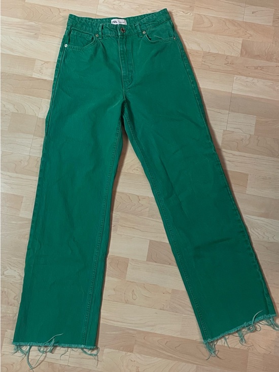 Zara Denim - Kelly green Zara Jeans